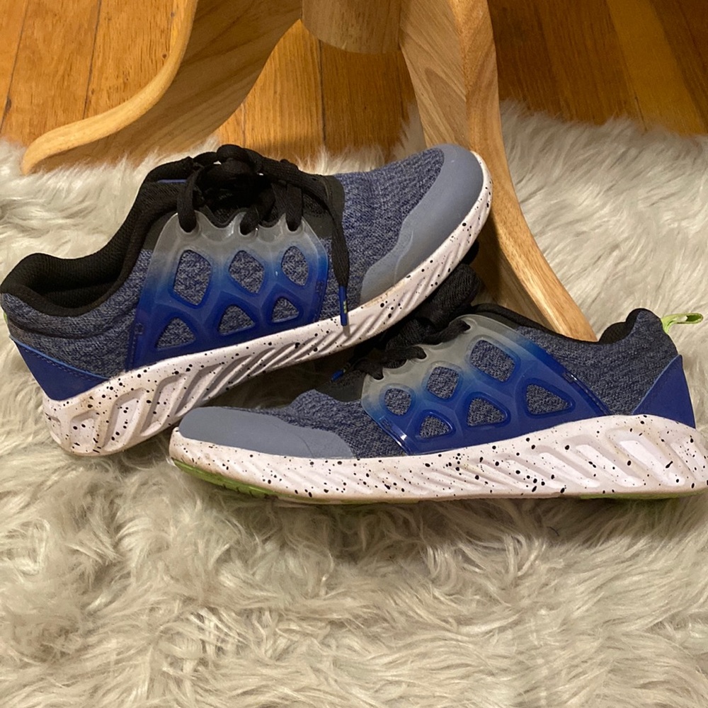🔥All in Motion OrthoLite Boys sneakers